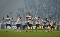 BEŞİKTAŞ LİVERPOOL ELEDİ SON 16 YA KALDI 