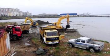 Sahilde Kuş Gözlem Alanına İş Makineleri Girdi