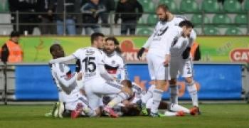 ÇAYKUR RİZESPOR - BEŞİKTAŞ MAÇINDA 2-1 MAĞLUBİYET