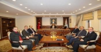 İLİM YAYMA CEMİYETİNDEN RİZE VALİSİNE ZİYARET